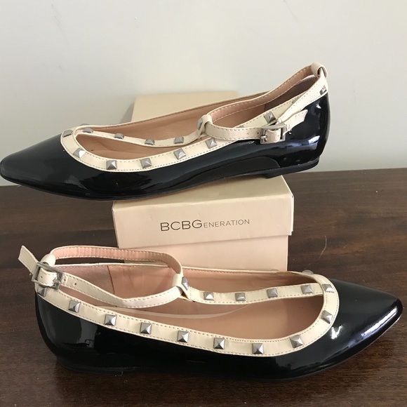 PL-SHAWNEE BCBGeneration Patent Flats - Picture 2 of 5